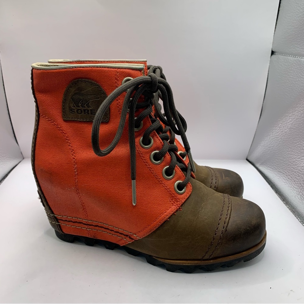 Sorel PDX Bonfire Orange Wedge Ankle Boots Booties Size 6 - Picture 1 of 8